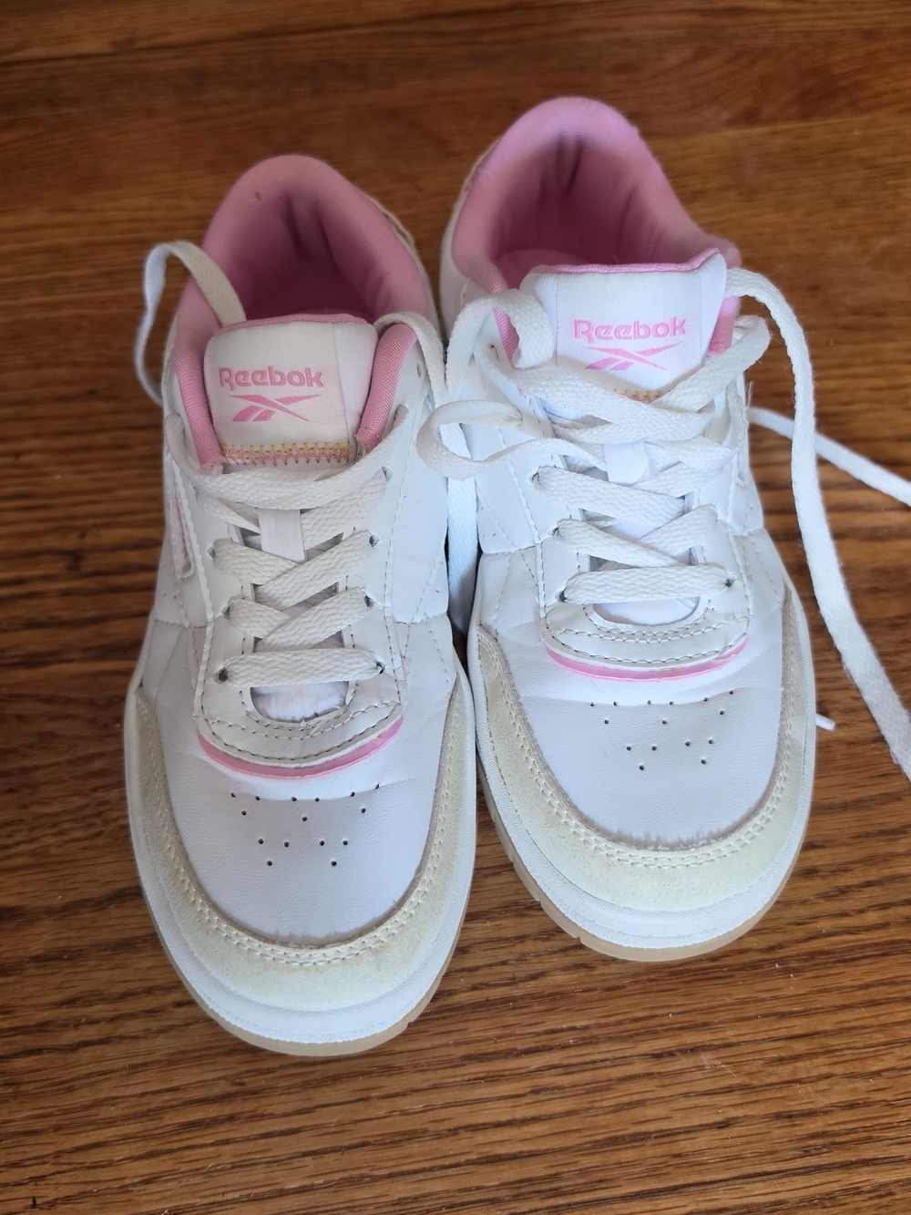 Reebok Kids White and Pink Low-Top Sneakers